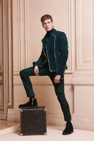Look 29
